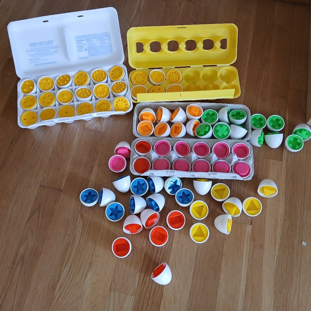 Vintage playskool 12 eggs numbered 1-12 + Shapes matching sides form eggs